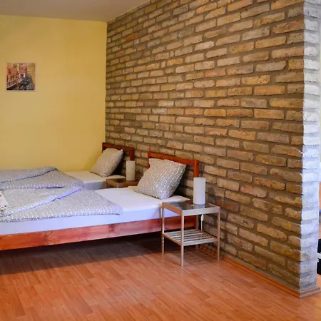 Mediterran Vendeghaz Pensionat Kecskemét