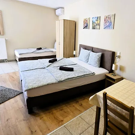 בית הארחה Mediterran Vendeghaz