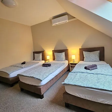 Mediterran Vendeghaz 3* קצ'קמט