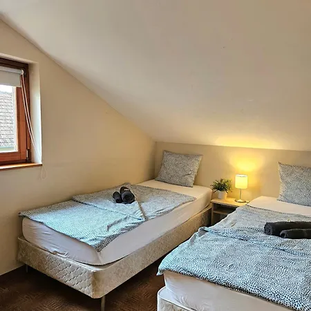 Mediterran Vendeghaz בית הארחה