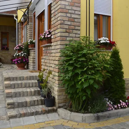 בית הארחה Mediterran Vendeghaz