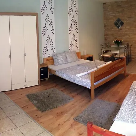 Mediterran Vendeghaz Guest house *