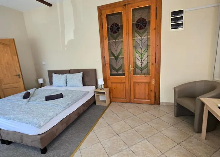 Konukevi Mediterran Vendeghaz
